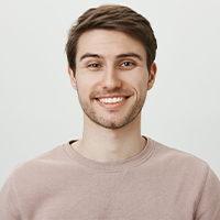 Headshot of Tom Haris